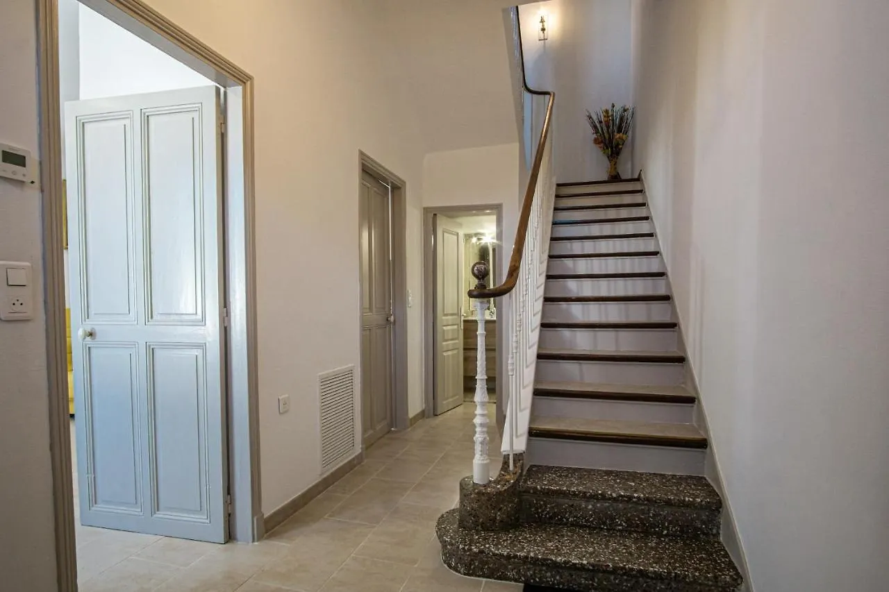 Holiday home Maison Avec Jardin Proche Du Centre-Ville Isle-Sur-La-Sorgue L'Isle-sur-la-Sorgue