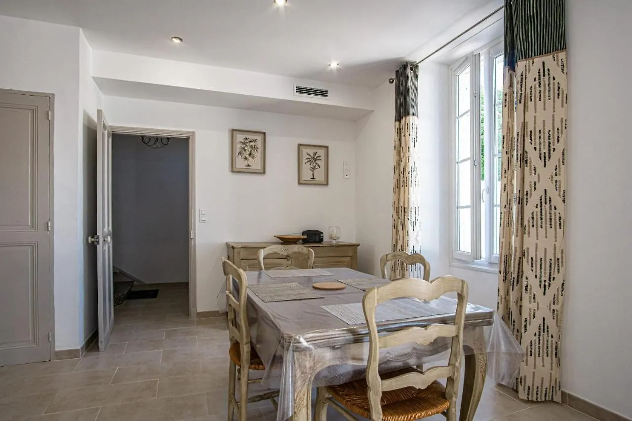 Maison Avec Jardin Proche Du Centre-Ville Isle-Sur-La-Sorgue L'Isle-sur-la-Sorgue 0*,